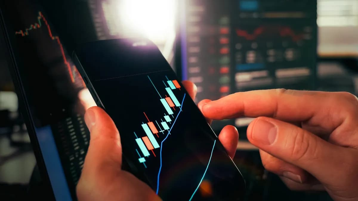 Markets: Oil Falls, Optimism Returns for Stocks and Bonds