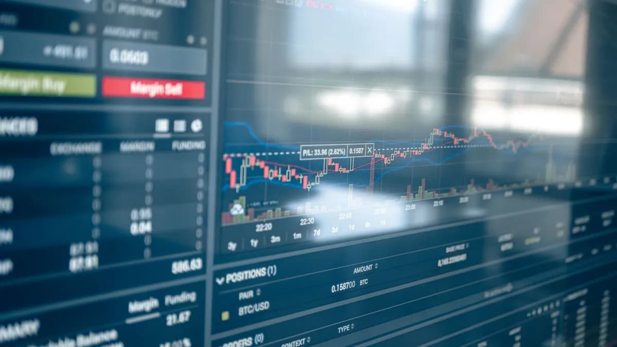 Trade Republic vs eToro : comparatif pour investisseurs débutants