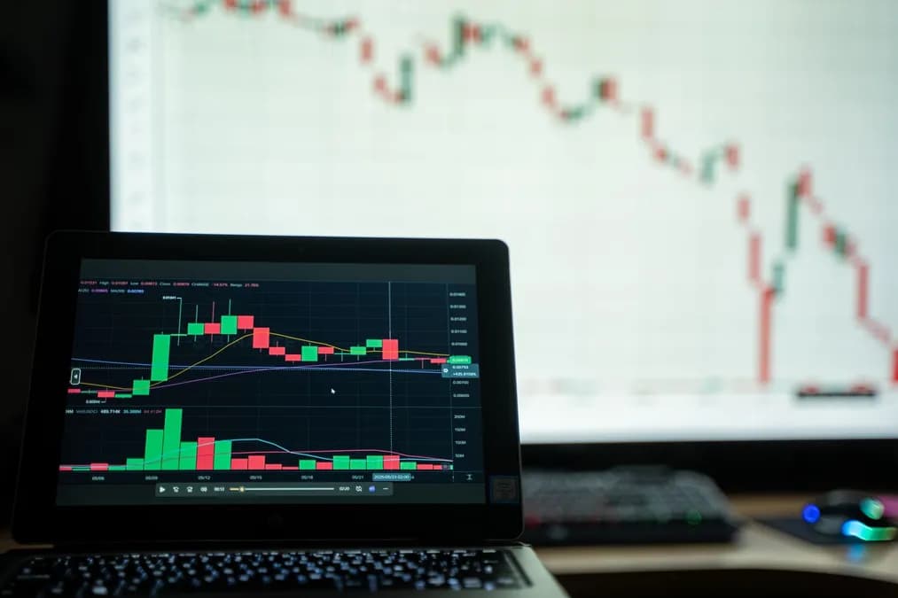 Analyse fondamentale d'une action : méthode complète et ratios clés