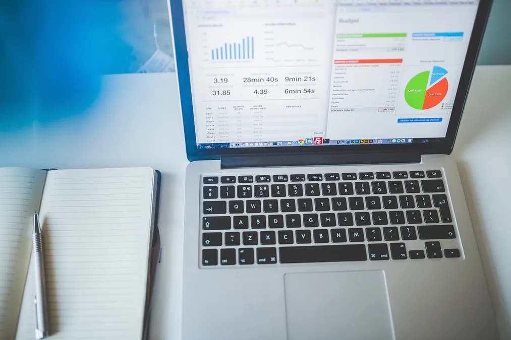 In-Depth Analysis of Alphabet (GOOGL) Stock in 2026: Google, AI, YouTube — Should You Invest?