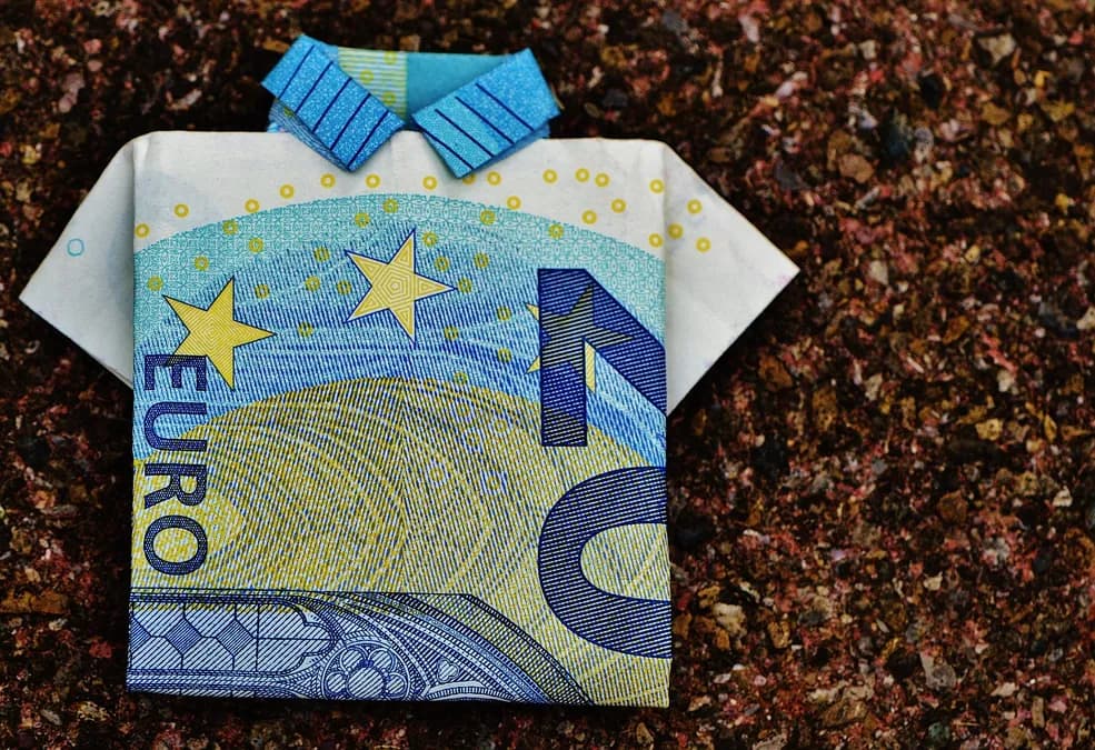 Comment investir 10 000 euros en 2026 : ETF, actions, immobilier — notre stratégie complète